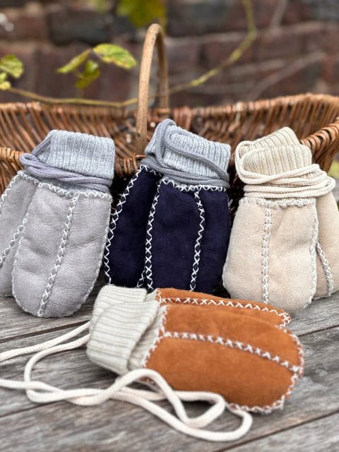 Babyhandschuhe Variantenbild Babyhandschuhe Variantenbild