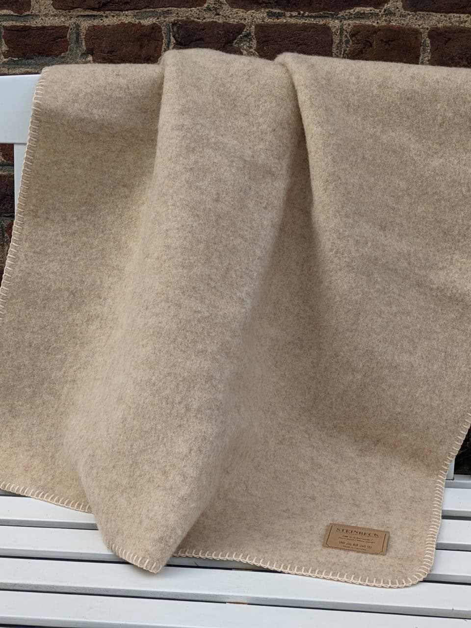 Kuscheldecke aus Wolle klein Kuscheldecke aus Wolle klein