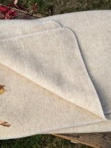 Kuscheldecke aus Wolle groß