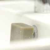 Seifenhalter mit Magnet mit Seife