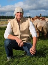 Stehkragenweste Natur aus Wolle von Vorne